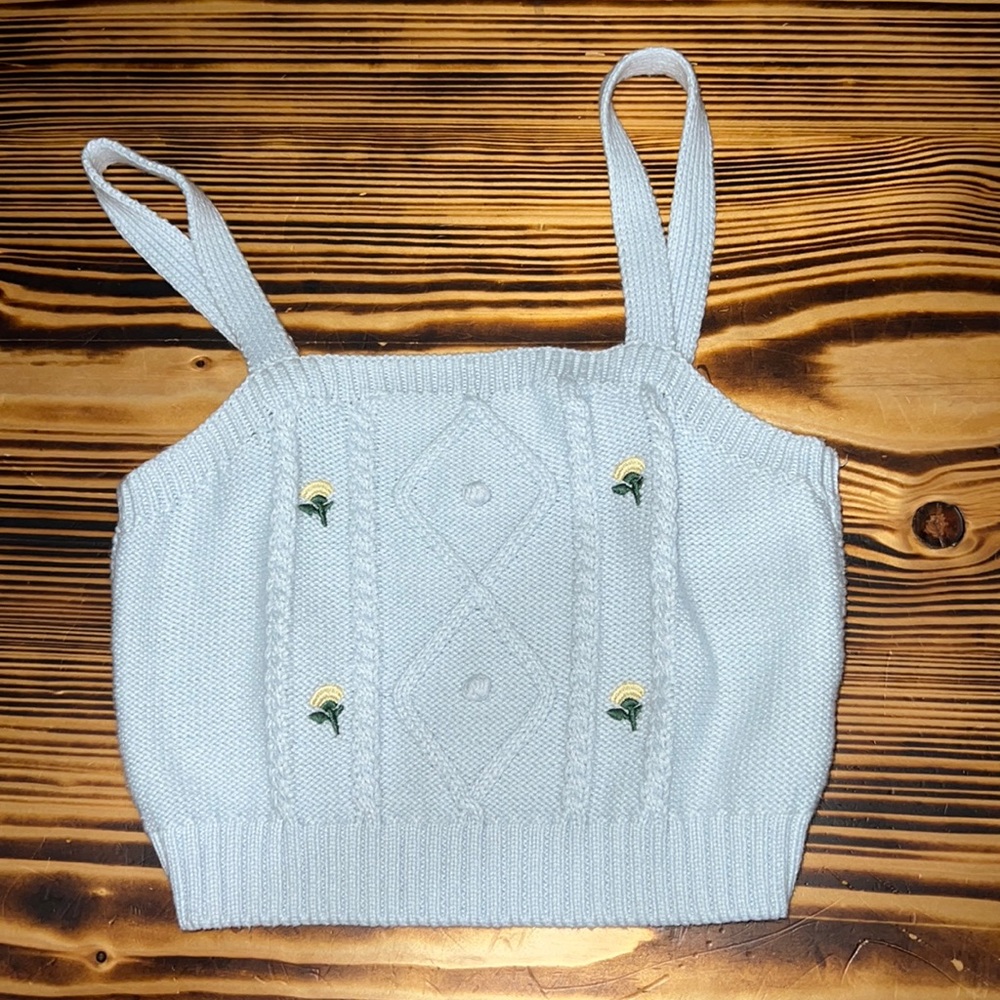 knit cropped tank top with flowers
